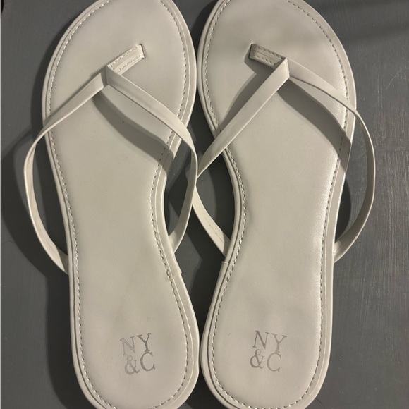 NY & Co Sandals Gold and Light Gray Size 8 Used Condition - Picture 5 of 6